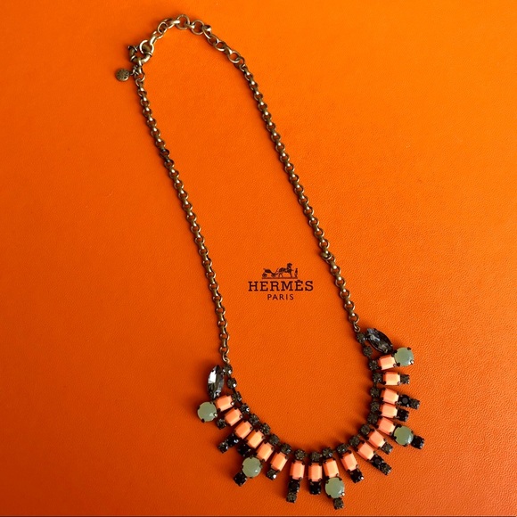40% OFF🌟J. Crew Coral/Mint/Grey Crystal Necklace - Picture 1 of 5